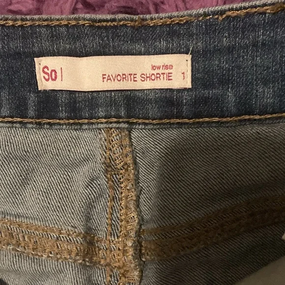 SO Favorite Shortie Denim Shorts - Picture 4 of 6